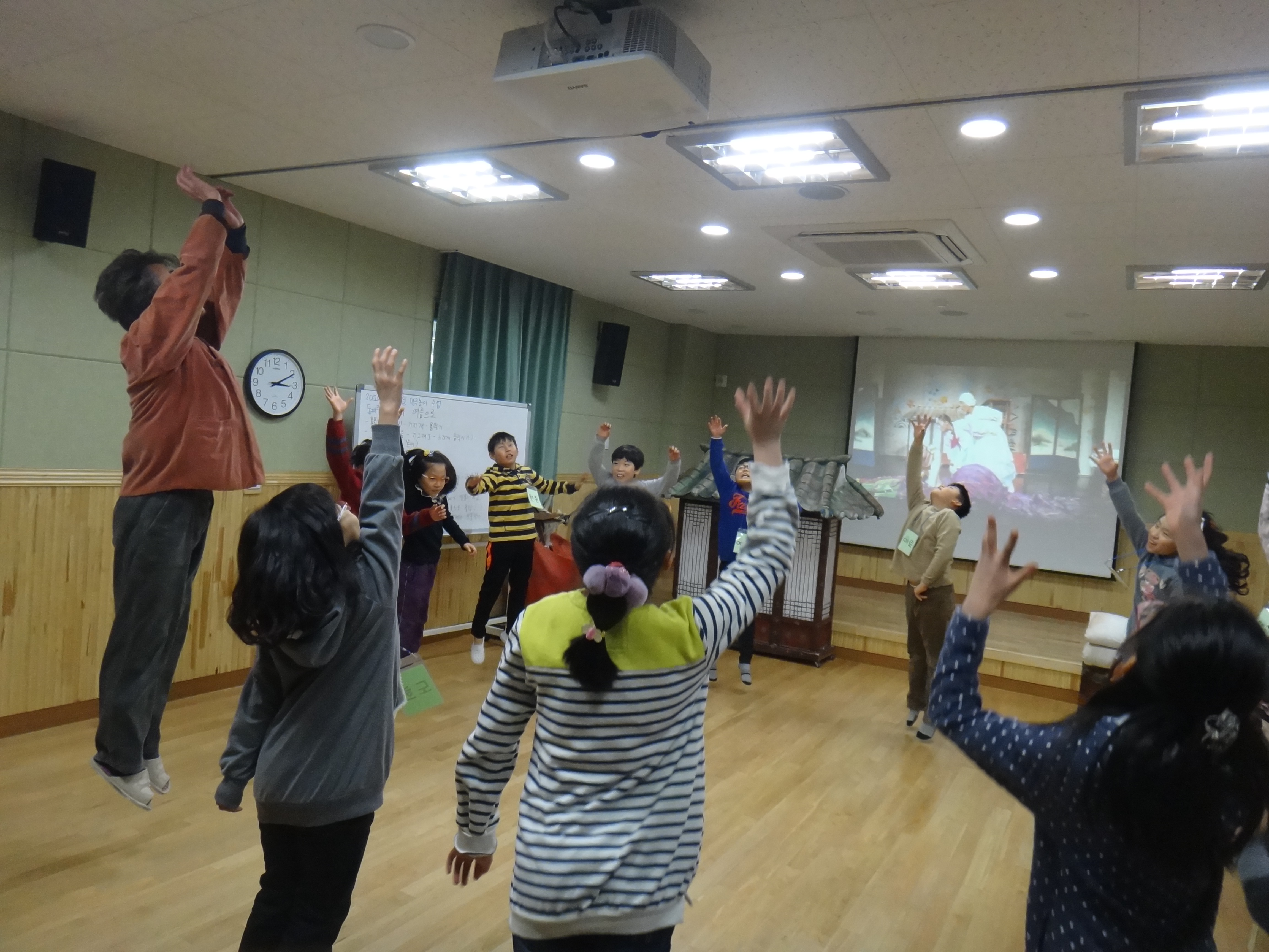 서울문화재단 - 정보공개 > 행정정보공개 > 기타분야 > 재단등록 예술단체 정보