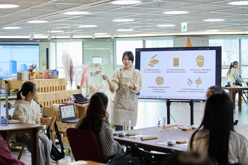 2023 틴즈를응원해 10월 <맛있는예술, 달콤한 아츠포틴즈>