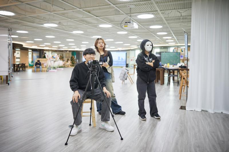 2023 아츠포틴즈LAB 가을워크숍 <육진아TA '무한한 공간 저 너머로!'>_은행조