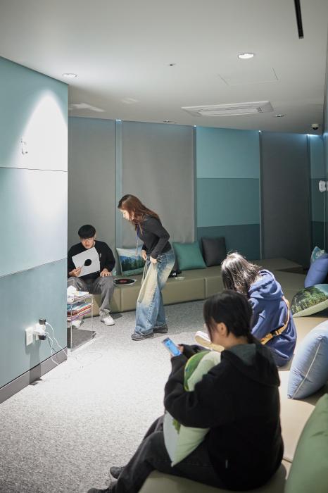 2023 아츠포틴즈LAB 가을워크숍 <육진아TA '무한한 공간 저 너머로!'>_은행조