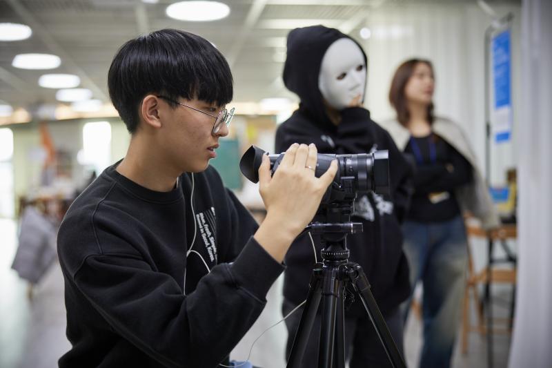 2023 아츠포틴즈LAB 가을워크숍 <육진아TA '무한한 공간 저 너머로!'>_은행조