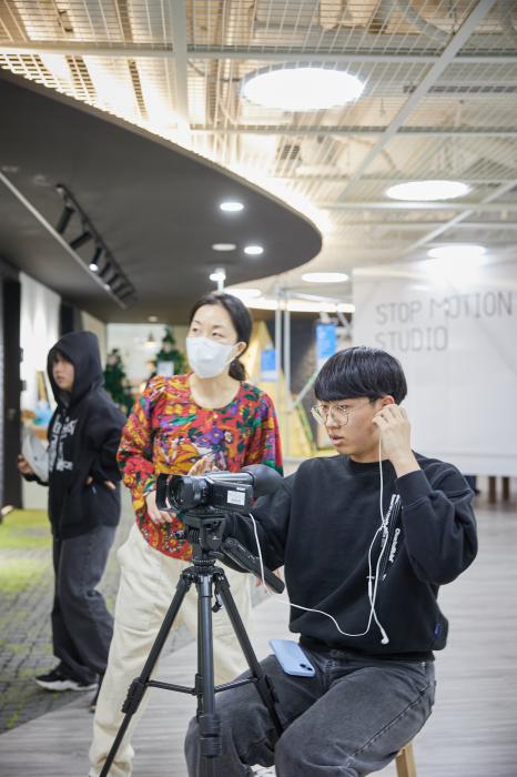 2023 아츠포틴즈LAB 가을워크숍 <육진아TA '무한한 공간 저 너머로!'>_은행조