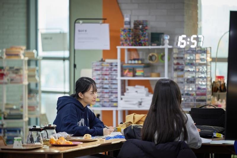 2023 아츠포틴즈LAB 가을워크숍 <육진아TA '무한한 공간 저 너머로!'>_은행조