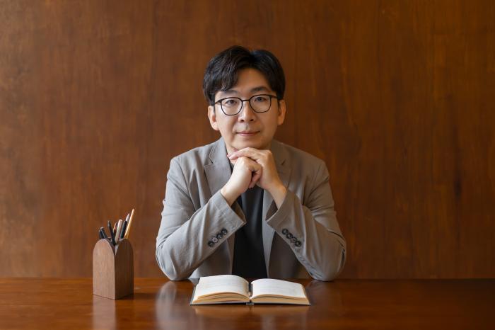 [예술마스터] 나를 쓰는 시간: 삶을 이야기로 바꾸는 글쓰기 이미지