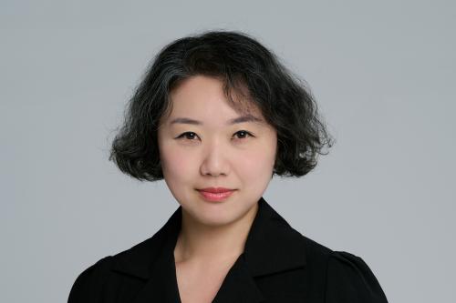 김윤지 / 극작가