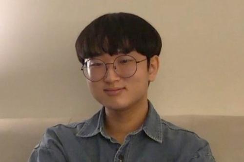 권승섭 / 시인