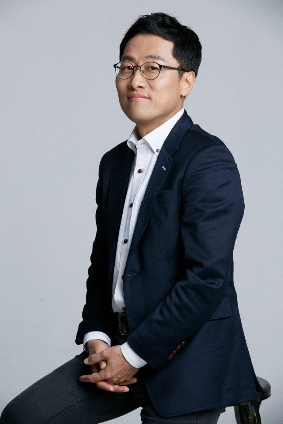 day1_호스트 김상욱.jpg 이미지