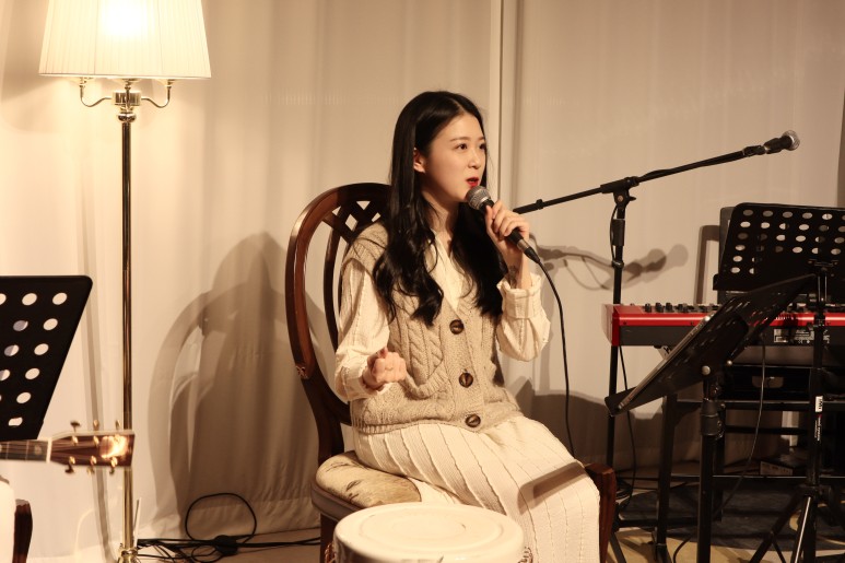 유별 커버곡 부르는 모습2