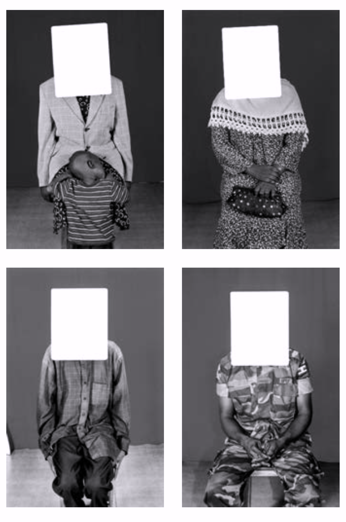 흑백 인물 사진 네 장이 배열되어 있다. 각 사진 속 인물의 얼굴 부분은 잘려나가 흰 사각형으로 보인다. 한 장에서는 한 아이가 성인의 허리를 끌어안고 있고, 나머지 세 장의 인물은 각각 다른 옷차림으로 의자에 앉아 있다.